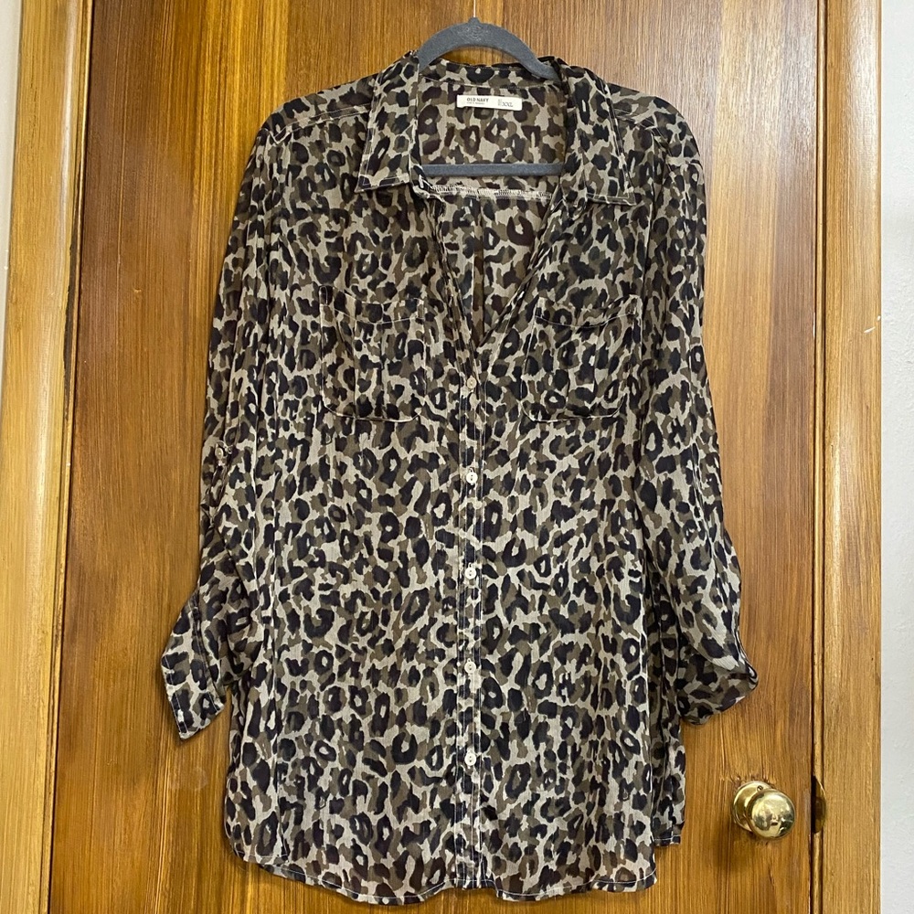 Leopard button up size XXL